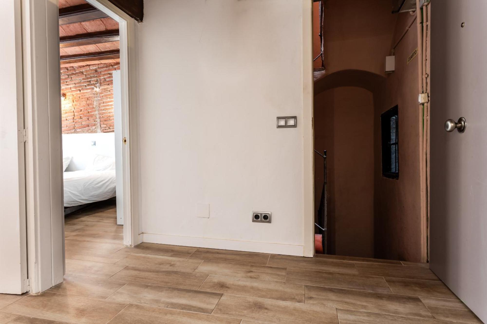 Apartamento La Boqueria 4 Apartment *